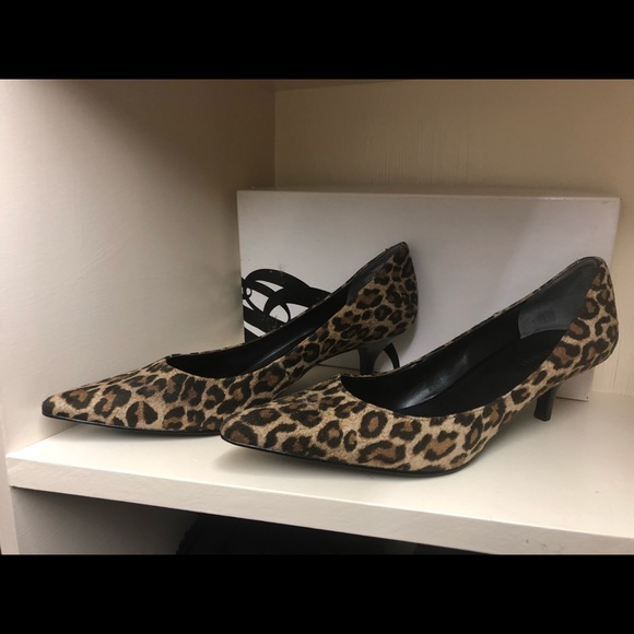 Nine West Shoes - Nine West. Brand new. Kitten heel pumps.